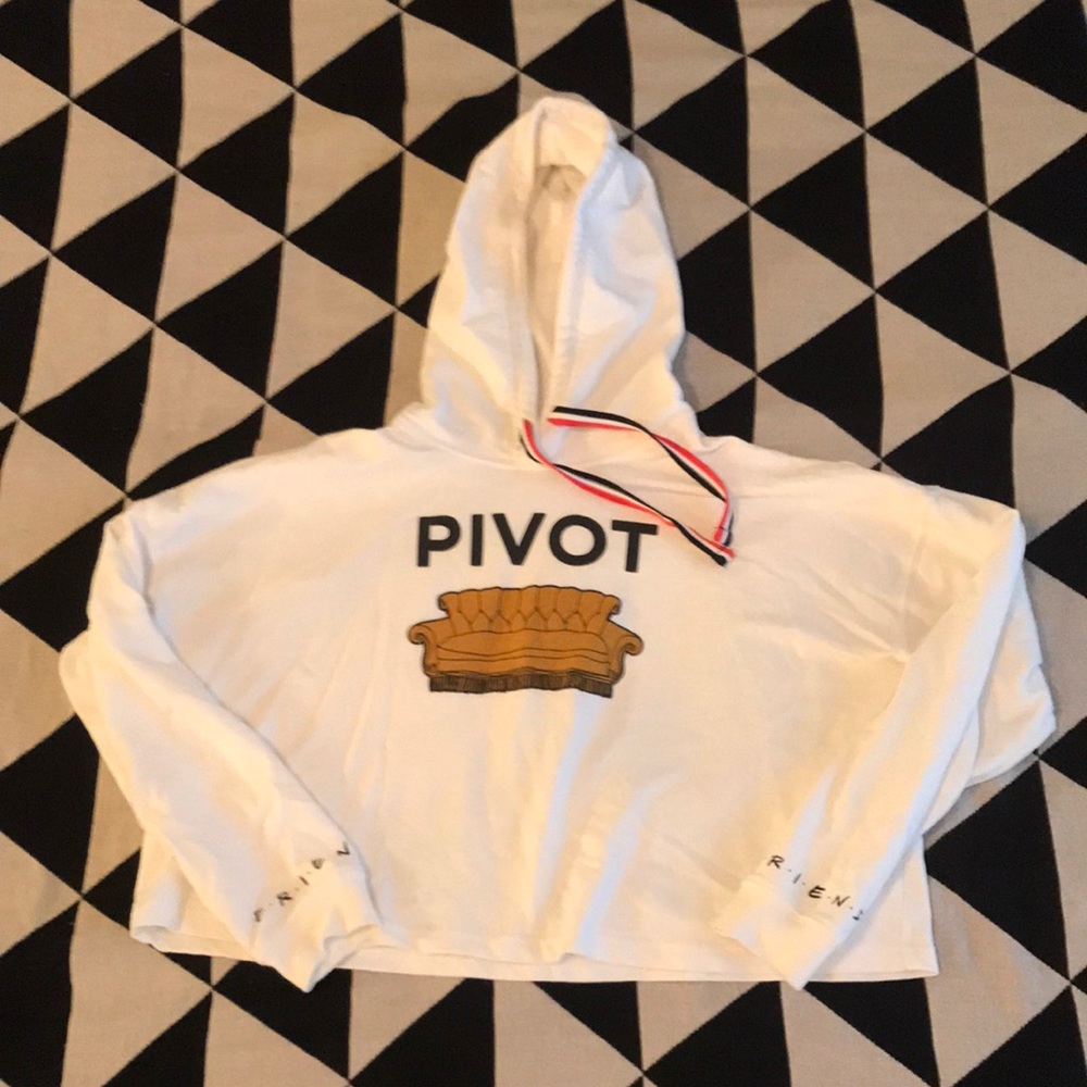 Friends “Pivot” Crop Sweatshirt